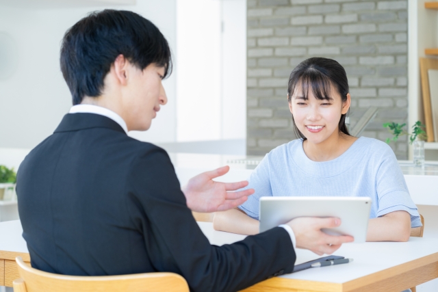 4. 契約と手続きの流れ
